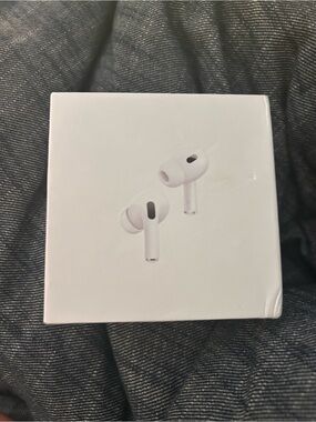 Wireless True Bluetooth Earbuds with Charging Case - White